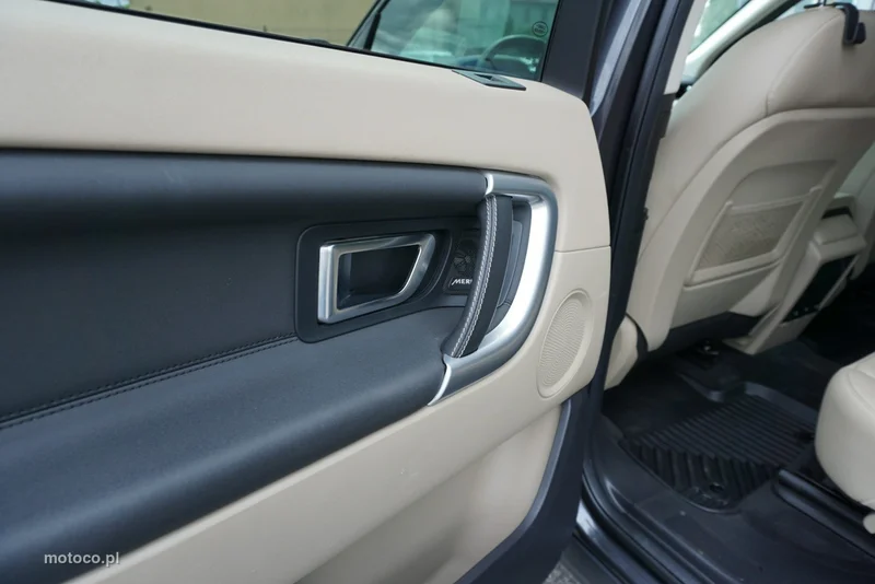 Land Rover Discovery Sport 12
