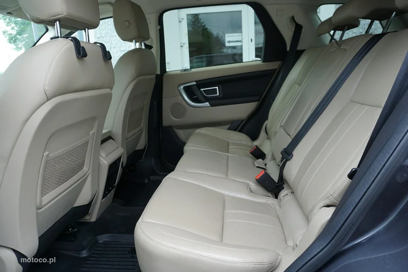 Land Rover Discovery Sport 13