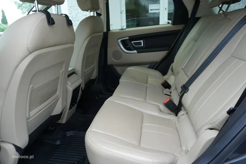 Land Rover Discovery Sport 16