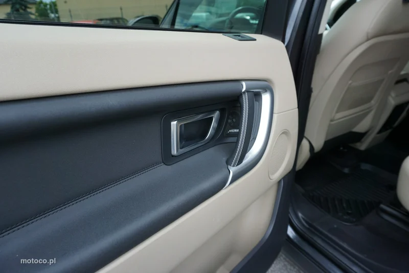 Land Rover Discovery Sport 17