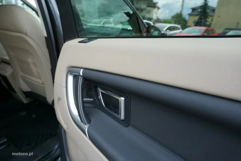 Land Rover Discovery Sport 23