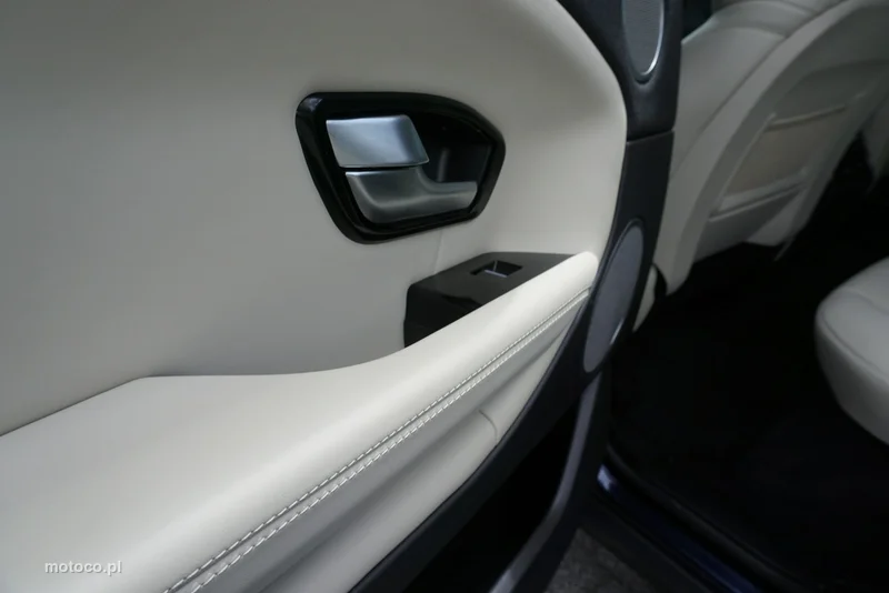Land Rover Range Rover Evoque 12