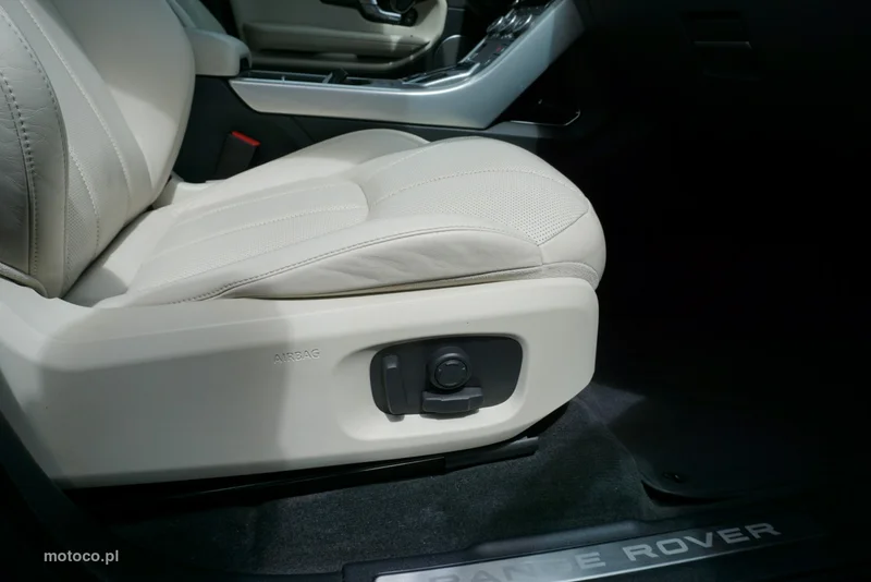 Land Rover Range Rover Evoque 22