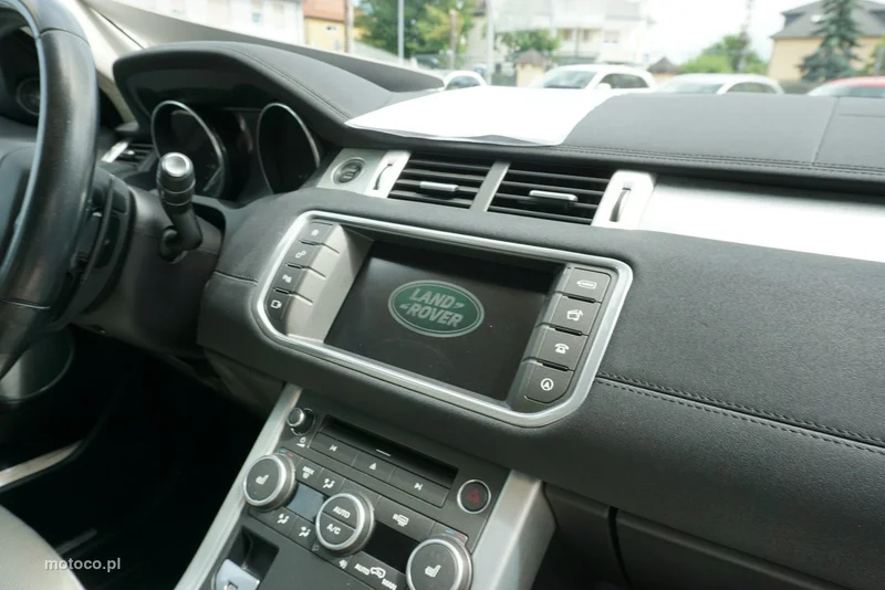 Land Rover Range Rover Evoque 26