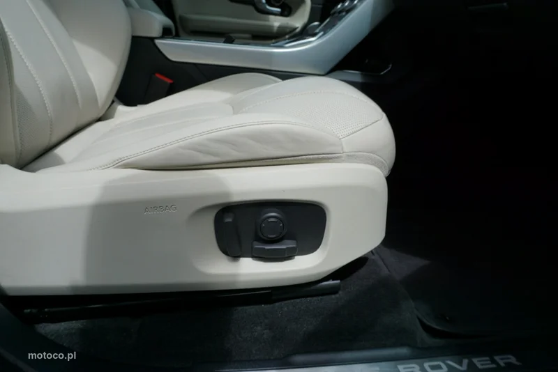 Land Rover Range Rover Evoque 28