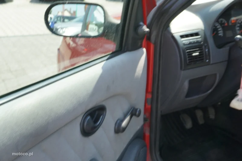 Fiat Albea 8