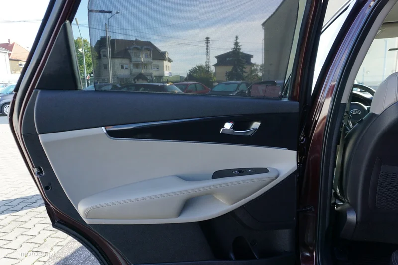 Kia Sorento 12