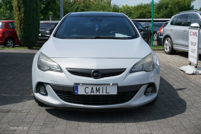Opel Astra GTC 2