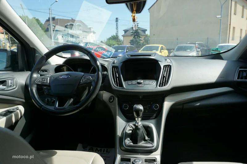 Ford Kuga II 18