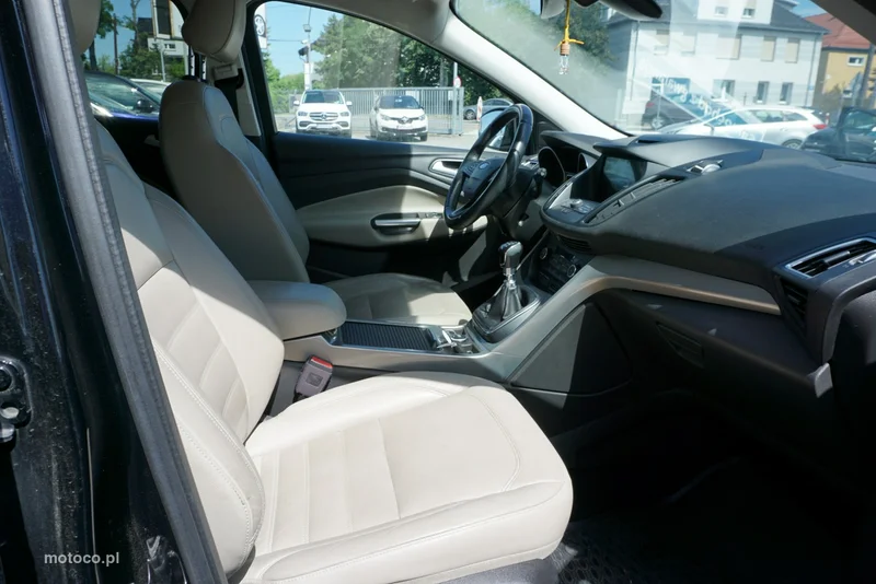 Ford Kuga II 25