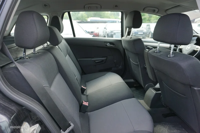 Opel Astra H 18