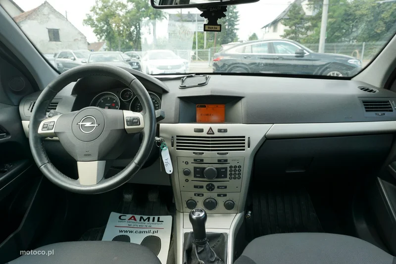 Opel Astra H 19