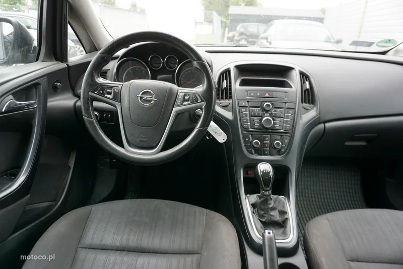 Opel Astra Sports Tourer 11