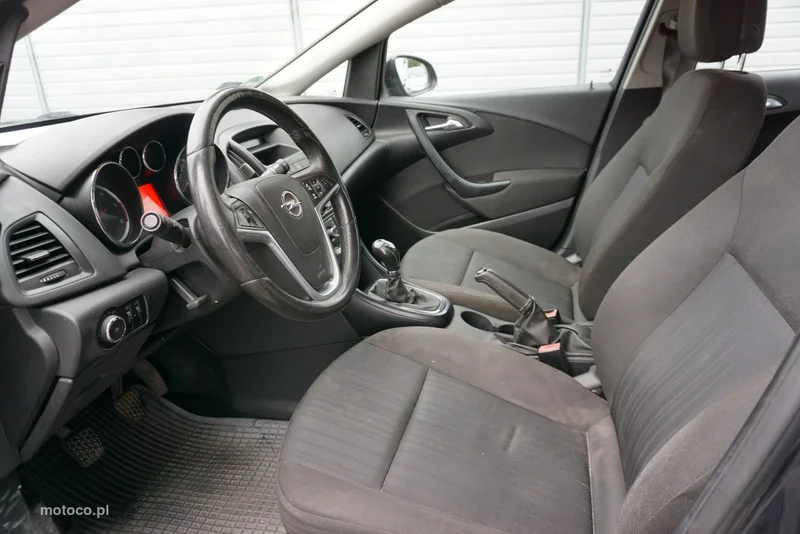 Opel Astra Sports Tourer 8