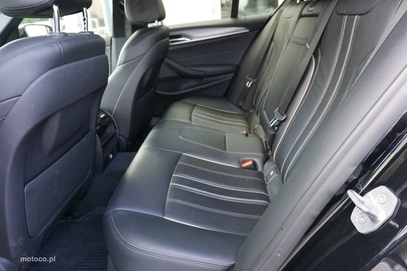 BMW Seria 5 G30 520 17