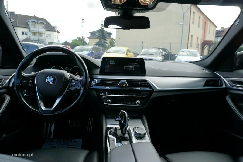 BMW Seria 5 G30 520 18