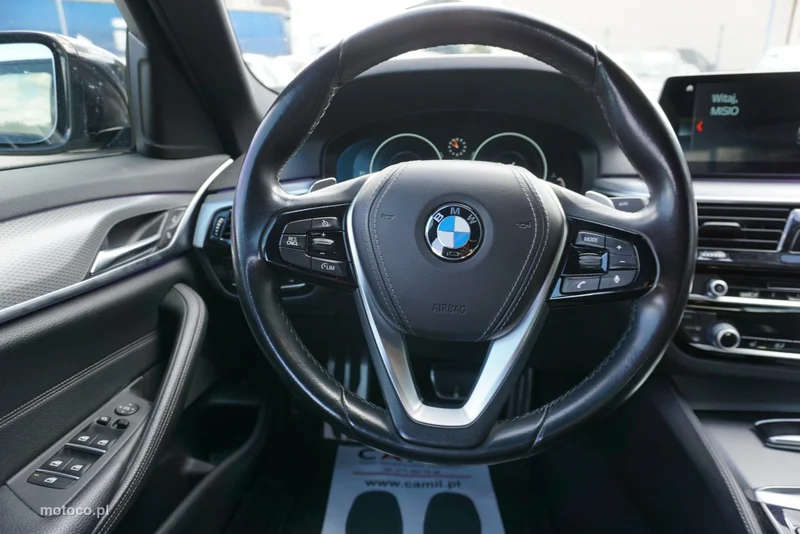 BMW Seria 5 G30 520 24