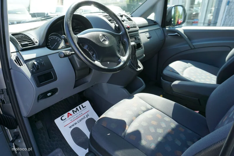 Mercedes-Benz Vito 12