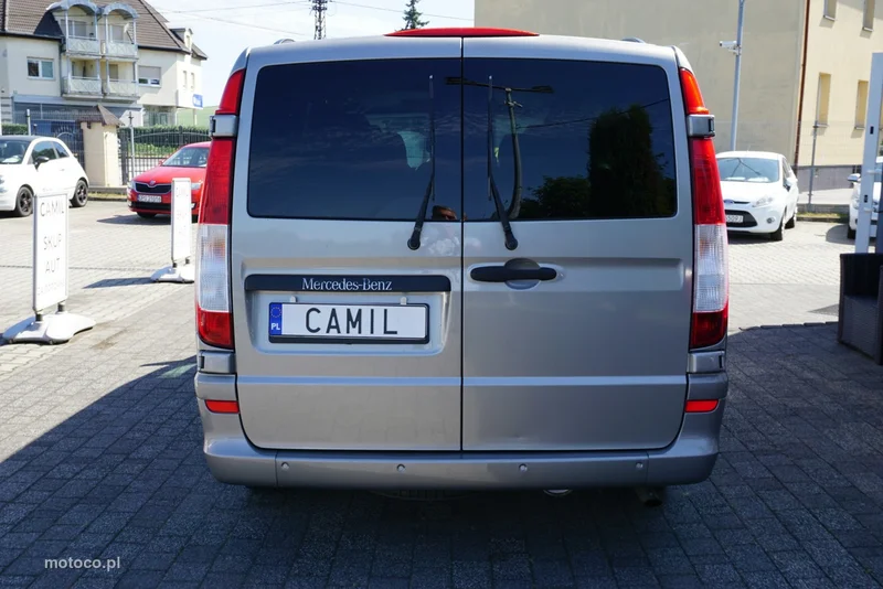 Mercedes-Benz Vito 7