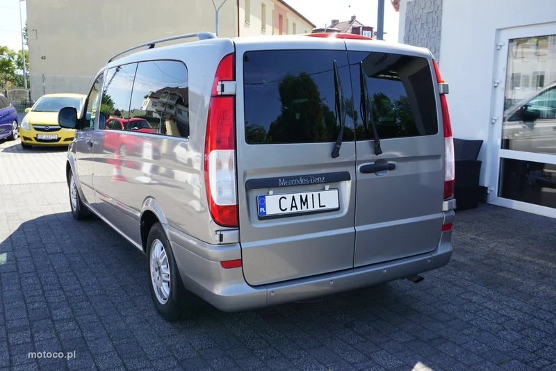 Mercedes-Benz Vito 8
