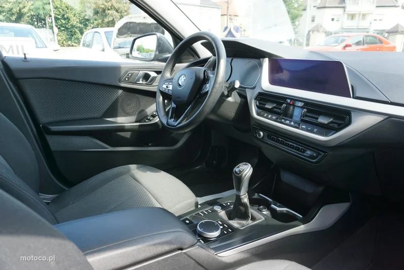 BMW Seria 1 F40 116 23