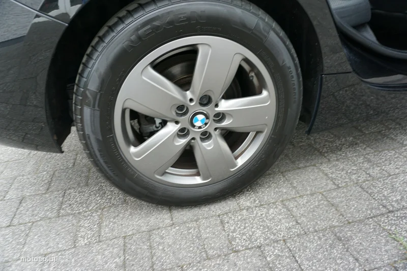 BMW Seria 1 F40 116 27