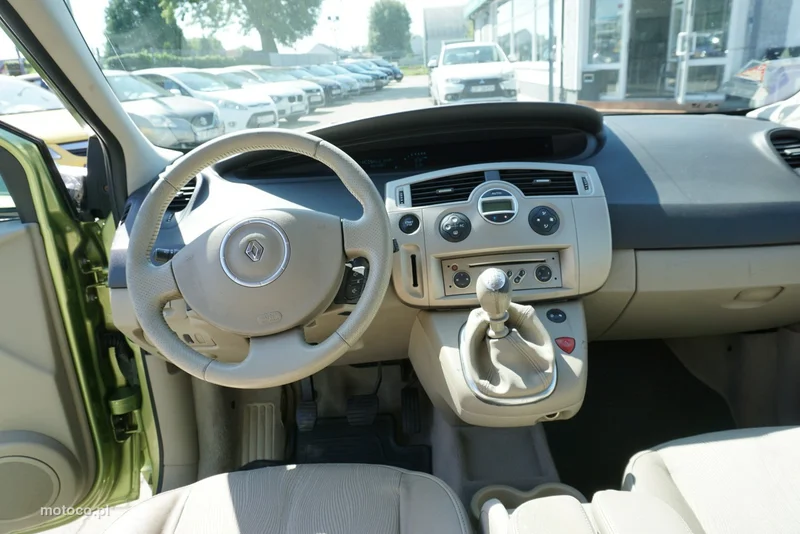 Renault Scenic II 16