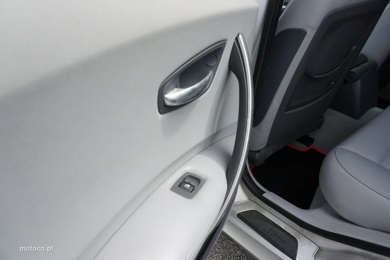 BMW Seria 1 E87 120 11
