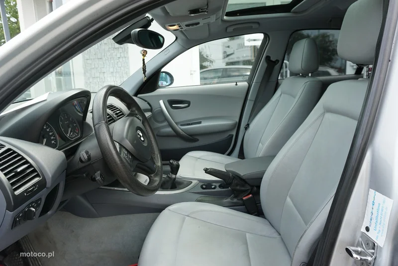 BMW Seria 1 E87 120 10