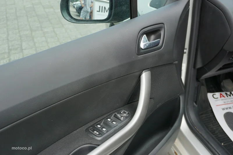 Peugeot 308 8