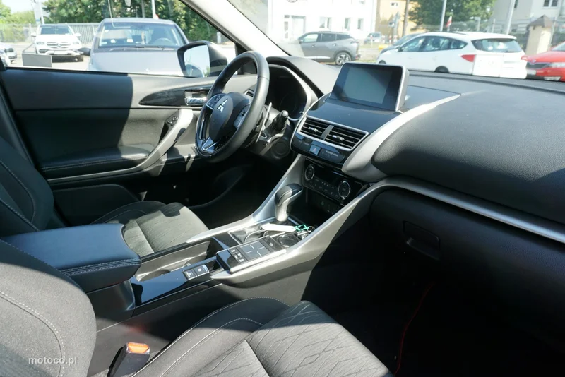 Mitsubishi Eclipse Cross 28