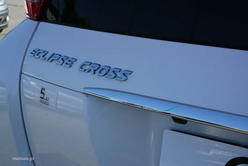 Mitsubishi Eclipse Cross 8