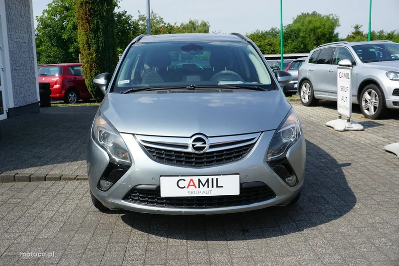 Opel Zafira C Tourer 2