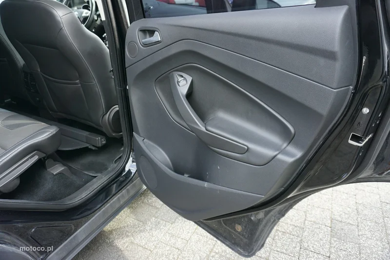 Ford Kuga II 19