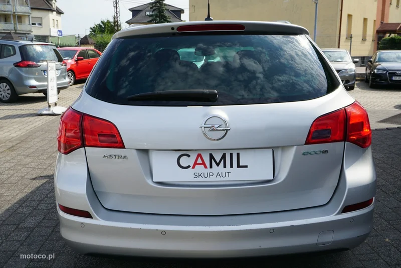 Opel Astra J 5