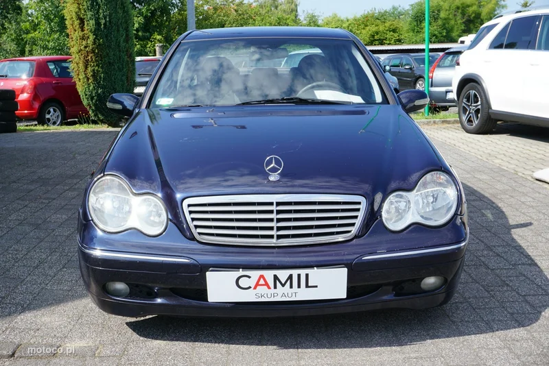 Mercedes-Benz Klasa C W203 C 200 2