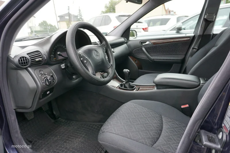 Mercedes-Benz Klasa C W203 C 200 8