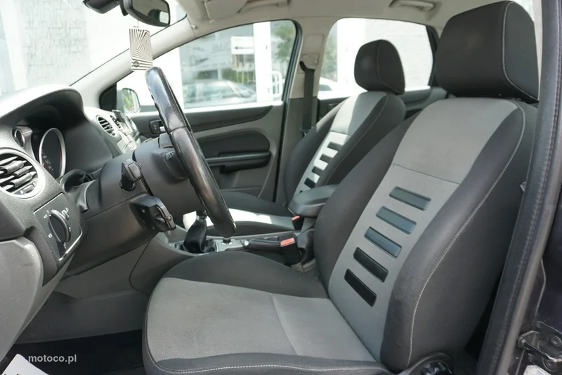 Ford Focus II 7