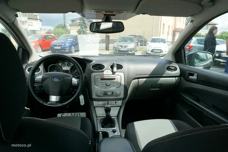 Ford Focus II 10