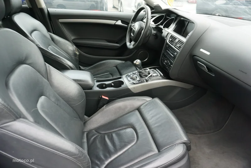 Audi A5 8T 19