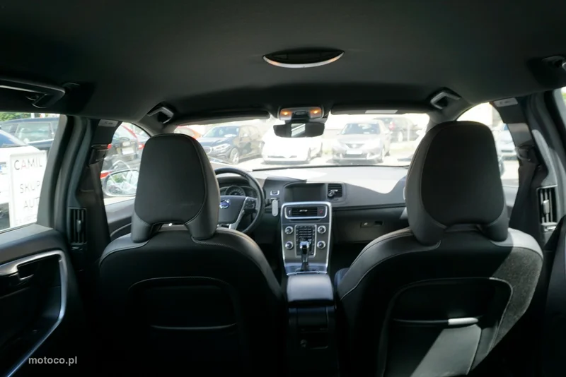 Volvo V60 16