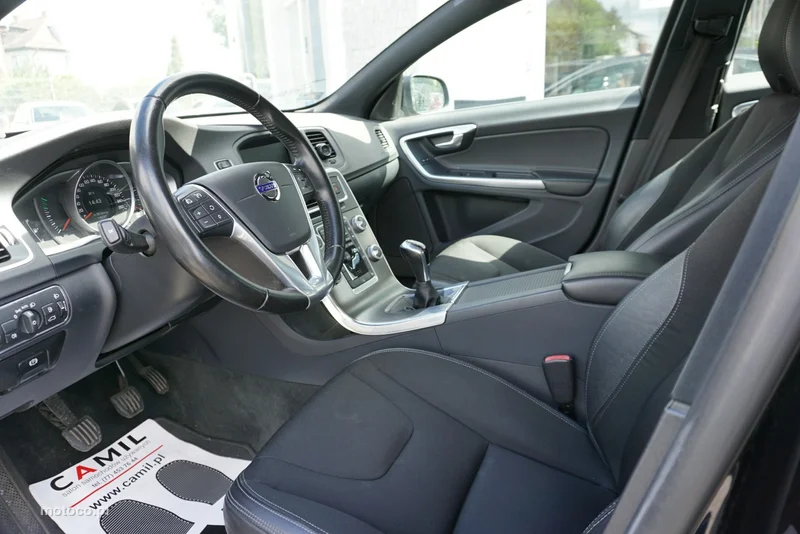 Volvo V60 9