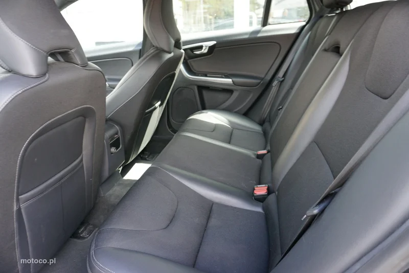 Volvo V60 10