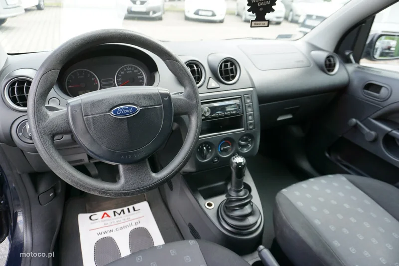 Ford Fiesta V 12
