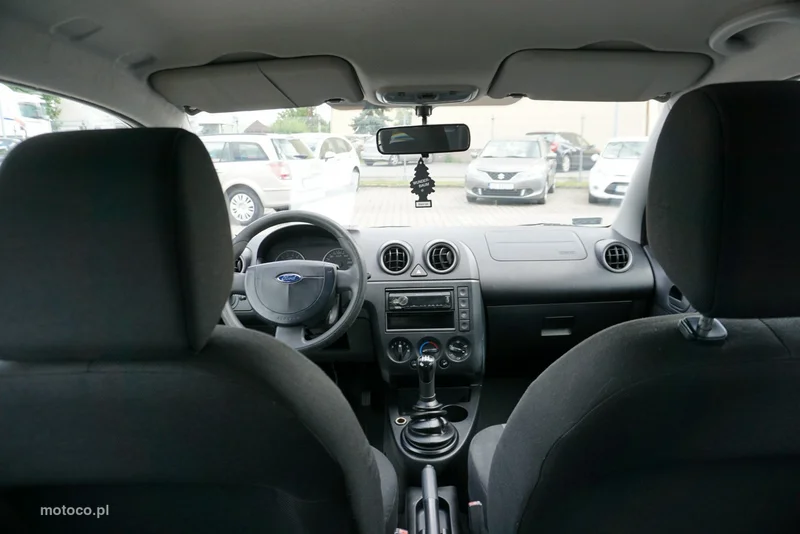 Ford Fiesta V 14