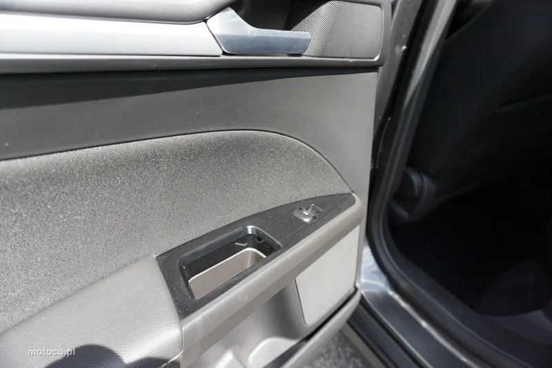 Ford Mondeo V 15