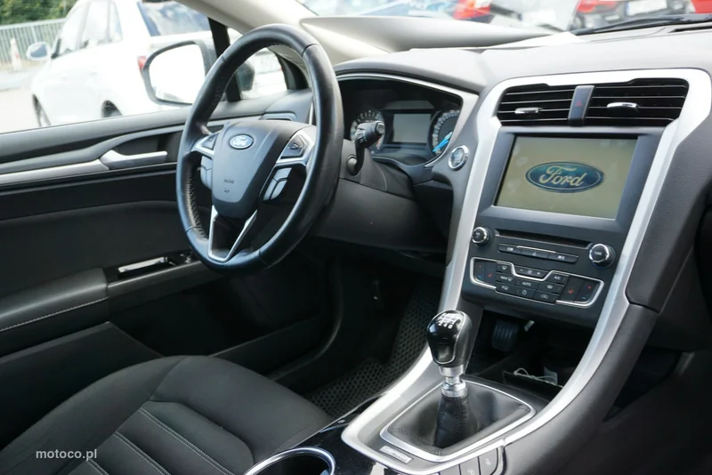 Ford Mondeo V 24