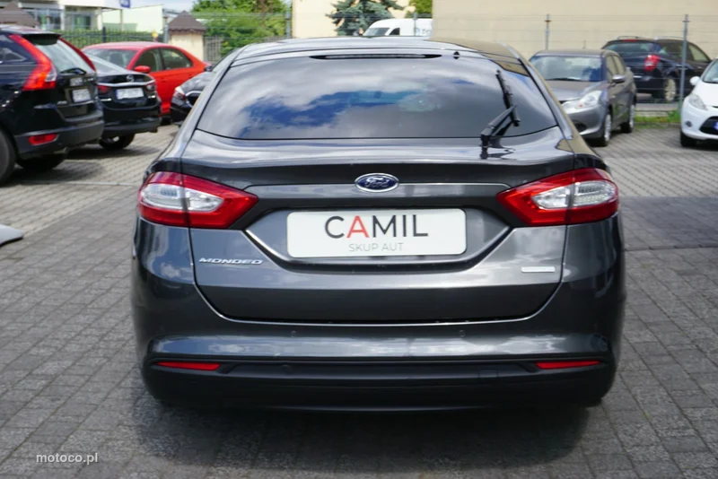 Ford Mondeo V 6