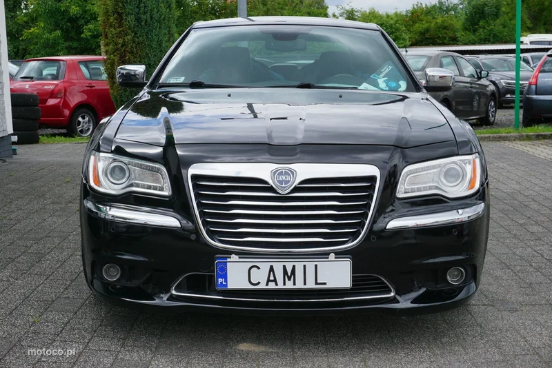 Lancia Thema 2