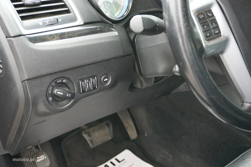 Lancia Thema 11